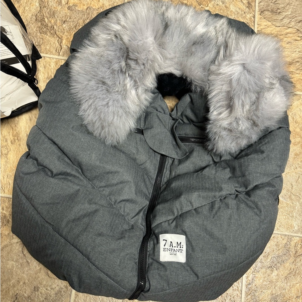 7AM Carseat Fur Cocoon Gray